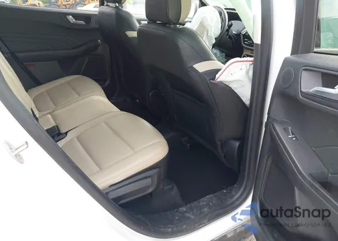 2021 Ford Escape Sel Hybrid z USA, uszkodzony, nr VIN 1FMCU9CZ7MUB16676